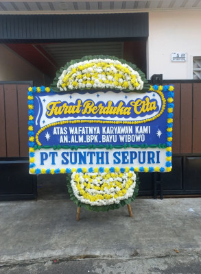 Papan Bunga Duka di Randuacir