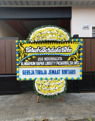 Papan Bunga Duka di Randuacir