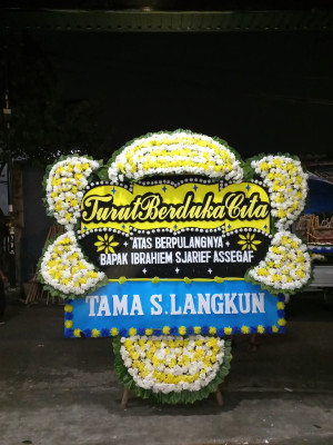 Papan Bunga Duka di Randuacir